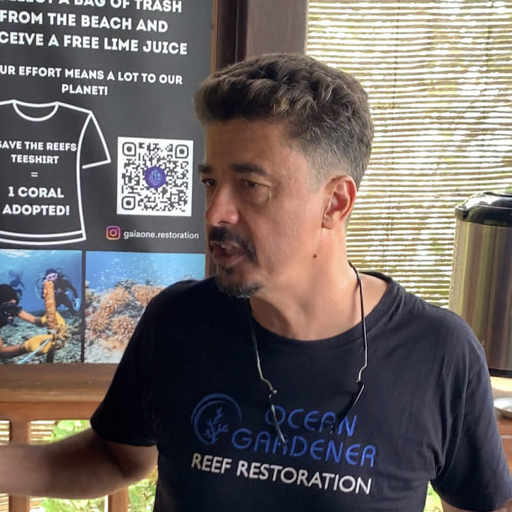 Vincent - Founder of Ocean Gardener giving a lesson during our coral restoration course